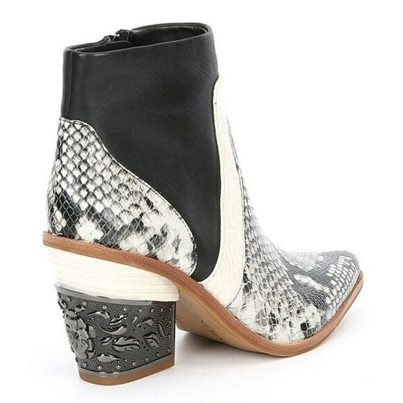 Gianni Bini sz 6.5 black cream leather ankle boots snake print new - Picture 6 of 6